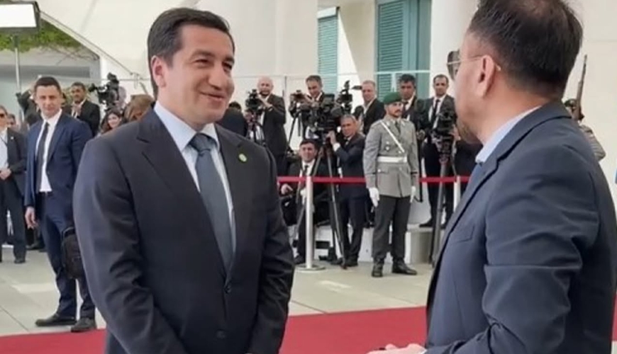 Hikmət Hacıyev 90 saniyəyə Tural Sadıqlını bitirdi: “Vətənə xəyanət edən insanlara yazığım gəlir”